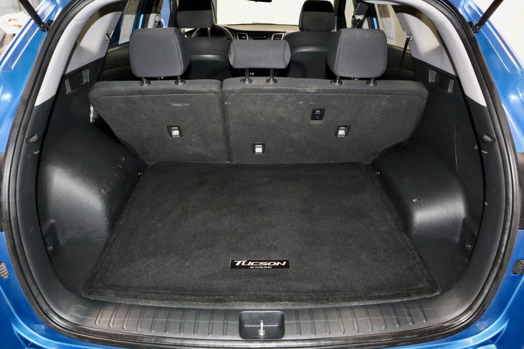 Used 2018 Hyundai Tucson SE w/ Cargo Package FWD image 13