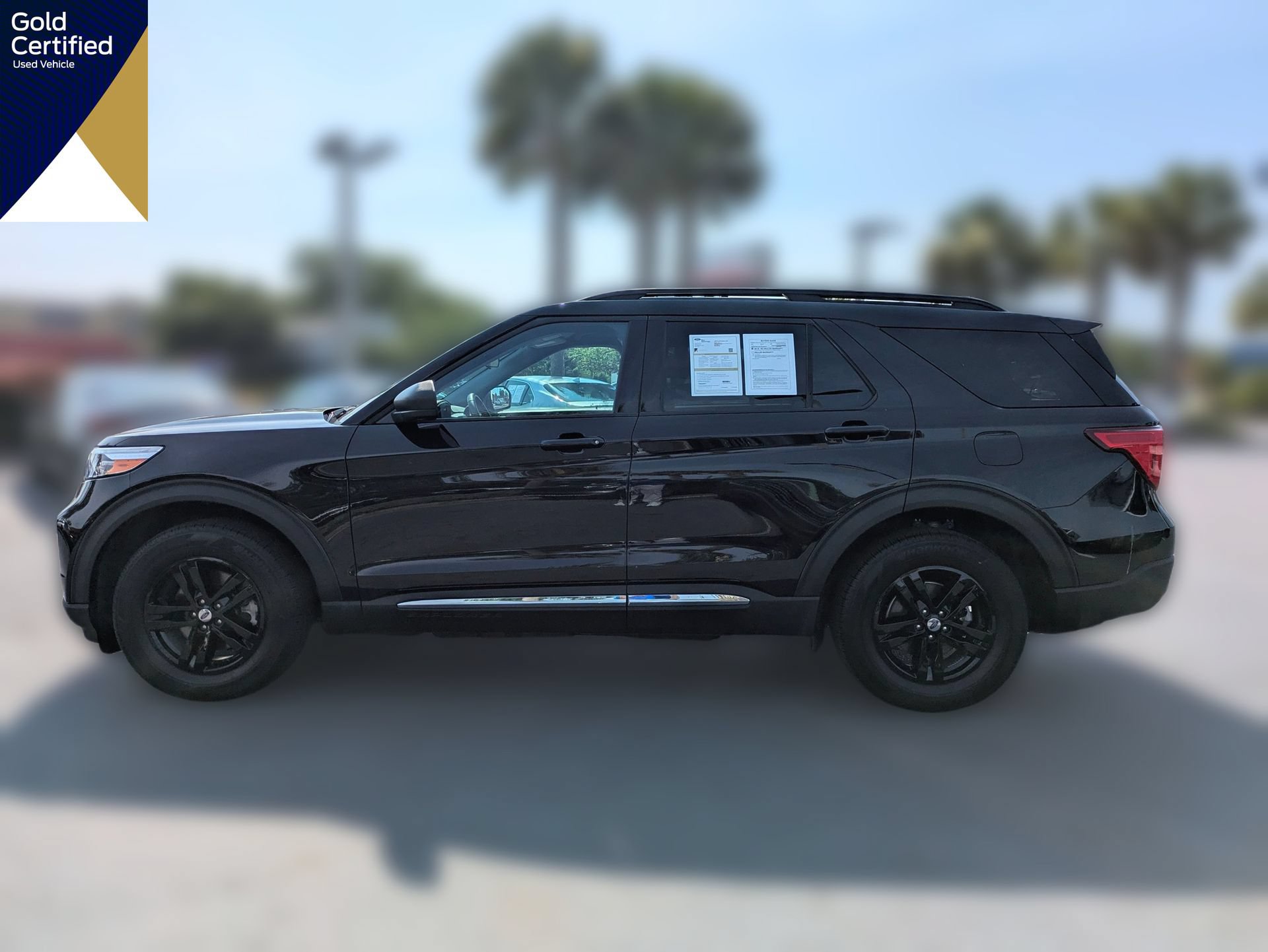 Certified 2023 Ford Explorer XLT w/ Equipment Group 202A AWD/4WD image 10