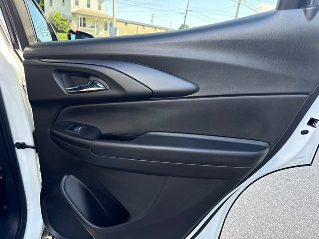 Used 2023 Chevrolet TrailBlazer RS w/ Sun and Liftgate Package AWD/4WD image 34