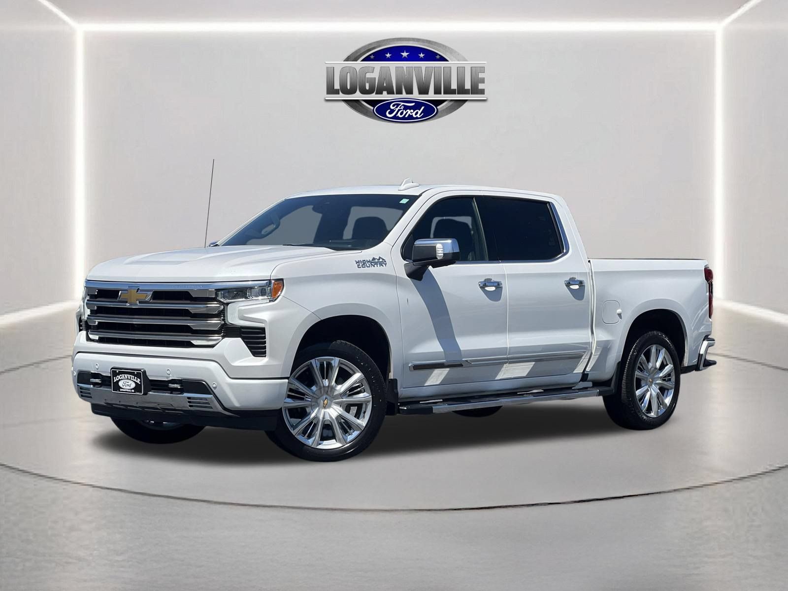 Used 2022 Chevrolet Silverado 1500 High Country w/ High Country Premium Package AWD/4WD image 1