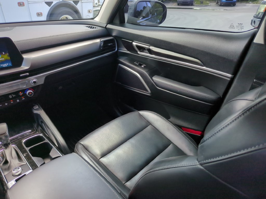 Used 2023 Kia Telluride S FWD image 22