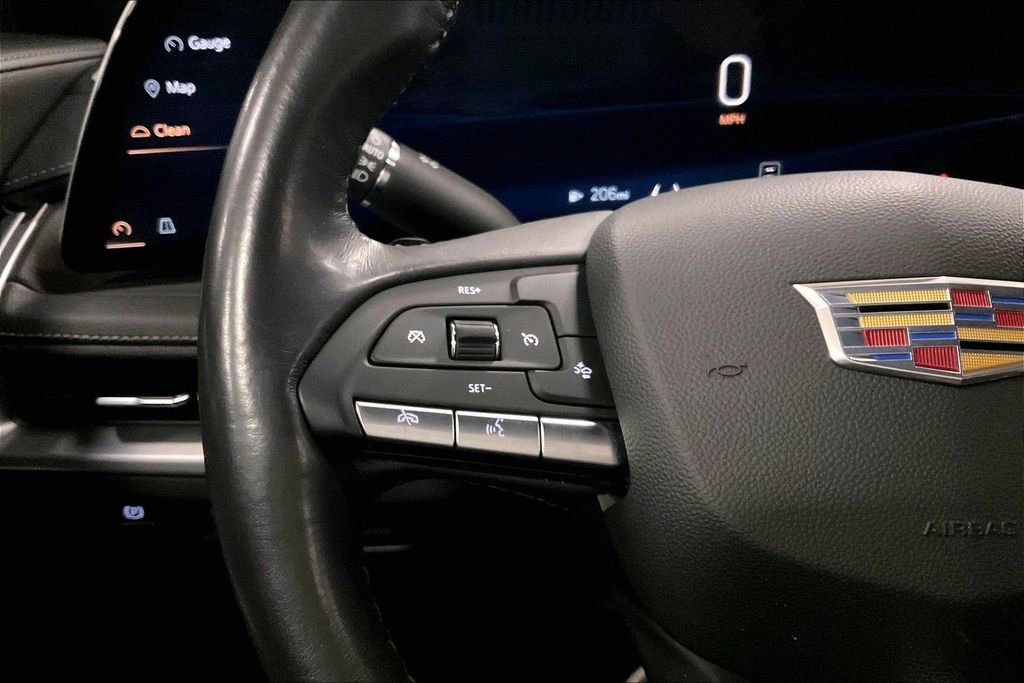 Used 2024 Cadillac XT4 Premium Luxury image 17