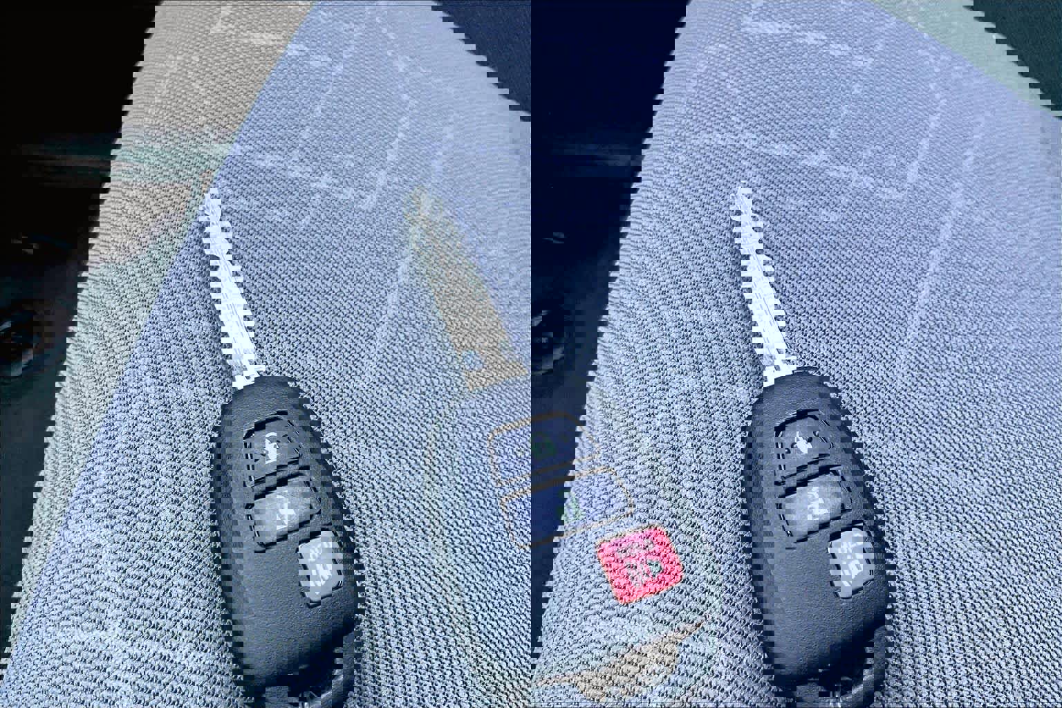 Used 2022 Toyota Tacoma TRD Sport w/ TRD Premium Sport Package image 17