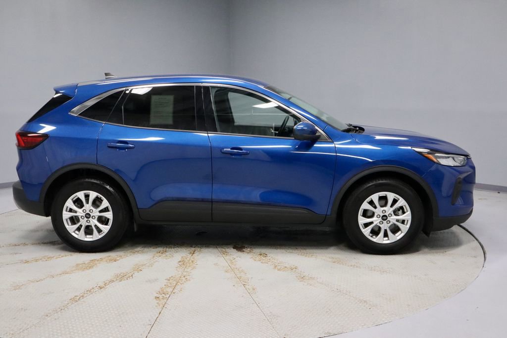 Certified 2023 Ford Escape Active w/ Tech Pack #2 FWD image 7