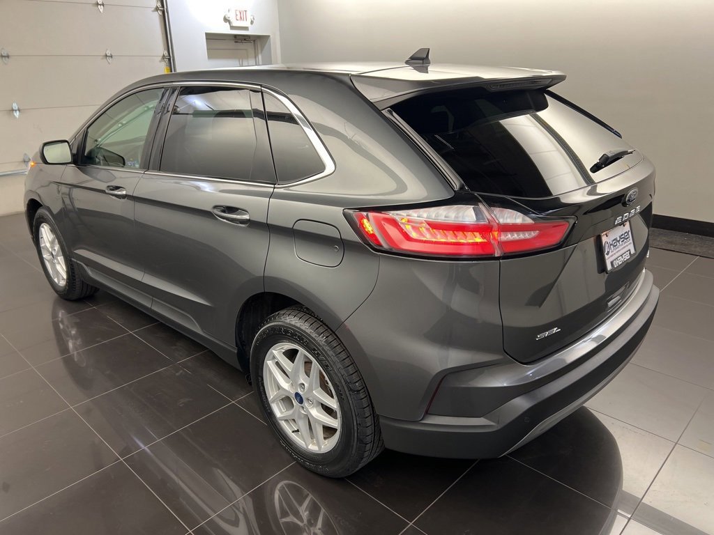 Certified 2022 Ford Edge SEL w/ Convenience Package image 2