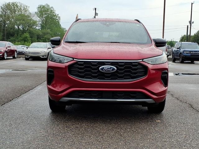 Certified 2024 Ford Escape ST-Line w/ Tech Pack #1 AWD/4WD image 2