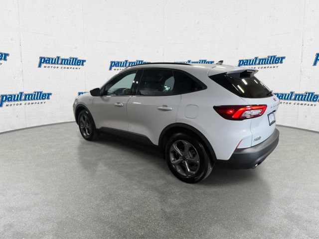 Certified 2025 Ford Escape ST-Line w/ Tech Pack #1 FWD image 8