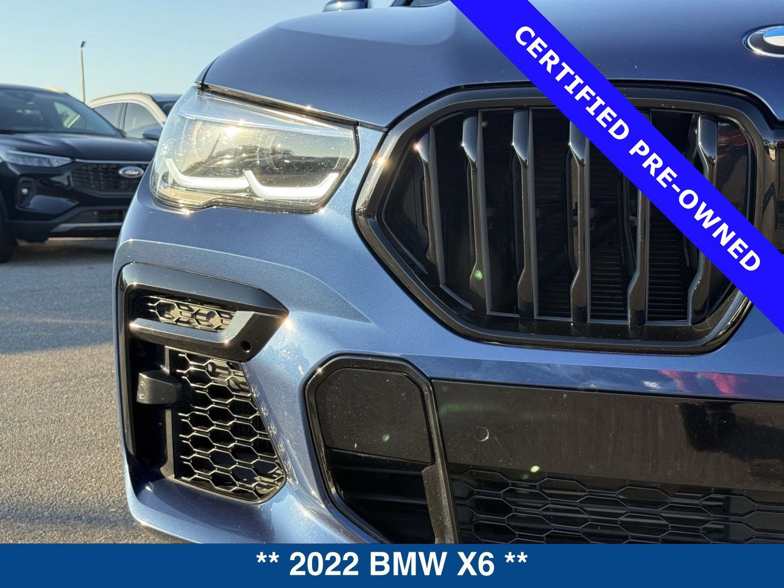Used 2022 BMW X6 xDrive40i w/ M Sport Package image 9