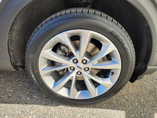 Certified 2023 Ford Explorer Platinum w/ Technology Package AWD/4WD image 22