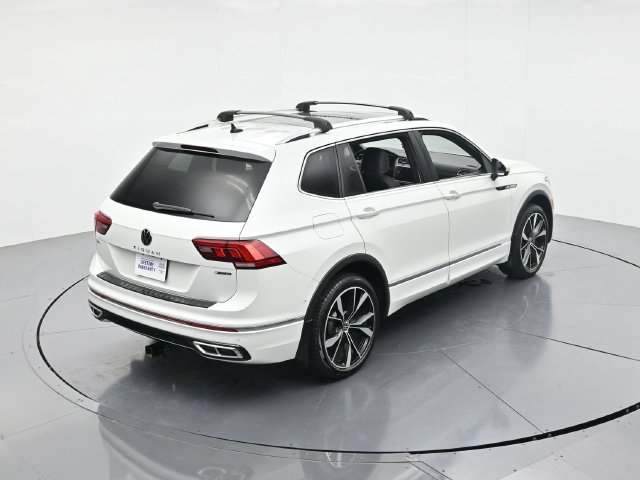 Used 2023 Volkswagen Tiguan SEL R-Line AWD/4WD image 37