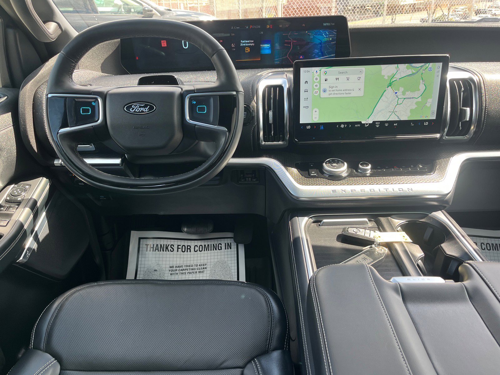 Certified 2025 Ford Expedition Platinum w/ Stealth Appearance Package AWD/4WD image 6