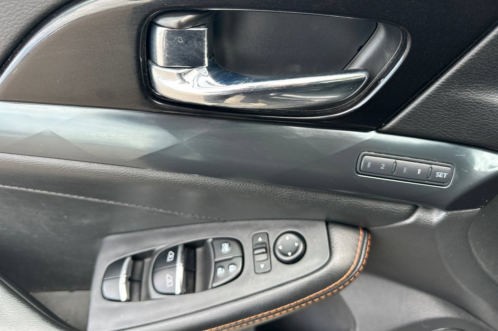 Used 2019 Nissan Maxima SR w/ Premium Package FWD image 10