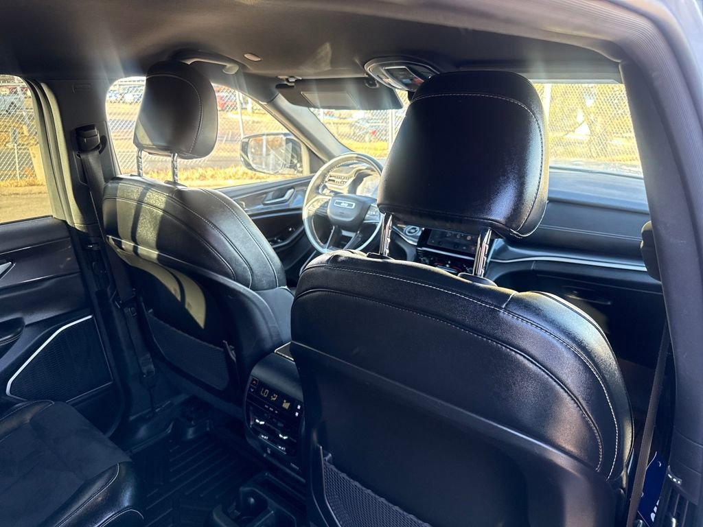 Used 2021 Jeep Grand Cherokee L Altitude image 27