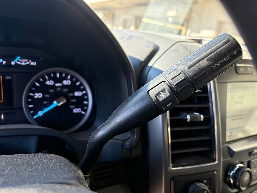 Certified 2019 Ford F250 XLT w/ Snow Plow Prep Package image 20