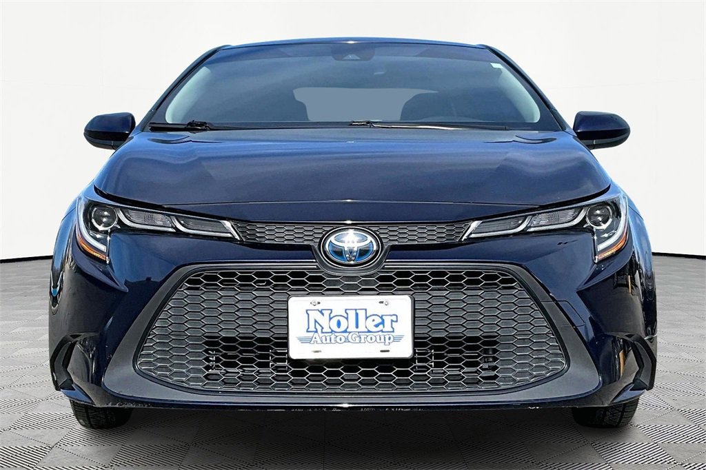 Used 2022 Toyota Corolla LE image 3