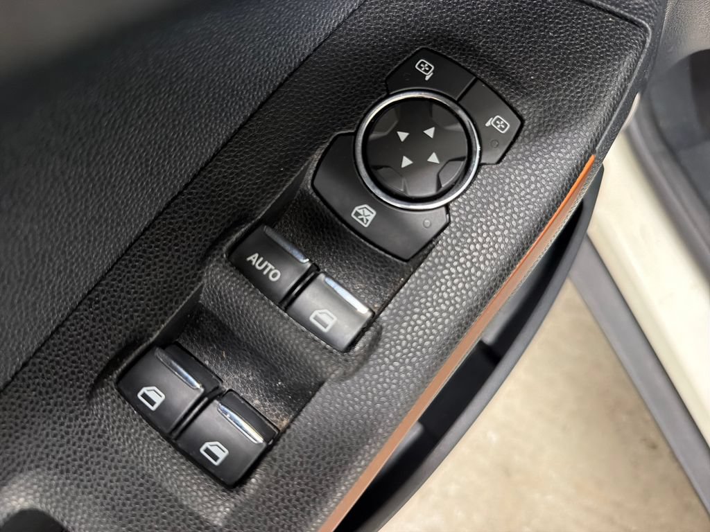 Certified 2021 Ford EcoSport SE w/ SE Convenience Package FWD image 19