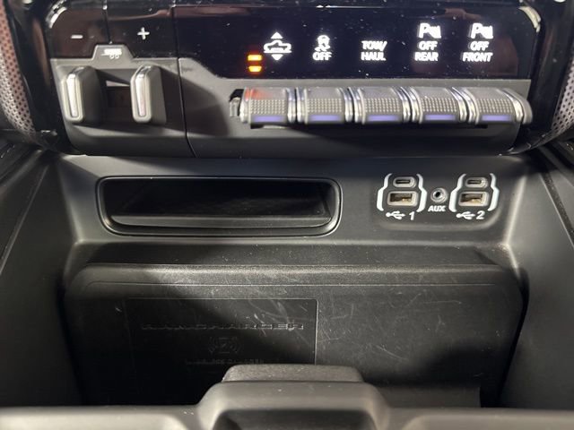 Used 2020 RAM 1500 Limited w/ Black Appearance Package AWD/4WD image 16