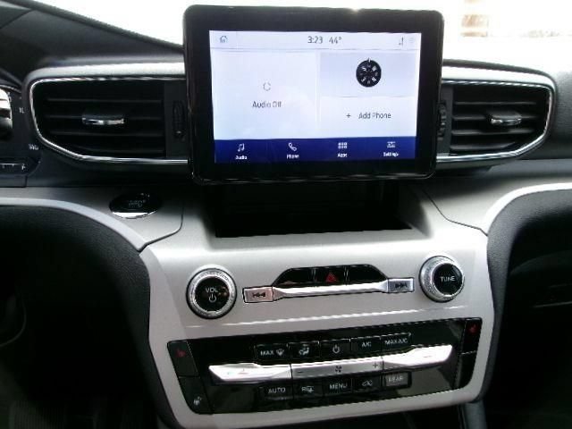 Certified 2024 Ford Explorer XLT w/ Equipment Group 202A AWD/4WD image 11