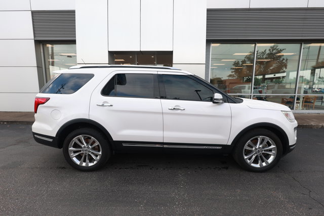 Certified 2019 Ford Explorer Limited w/ Ford Safe & Smart Package FWD image 2