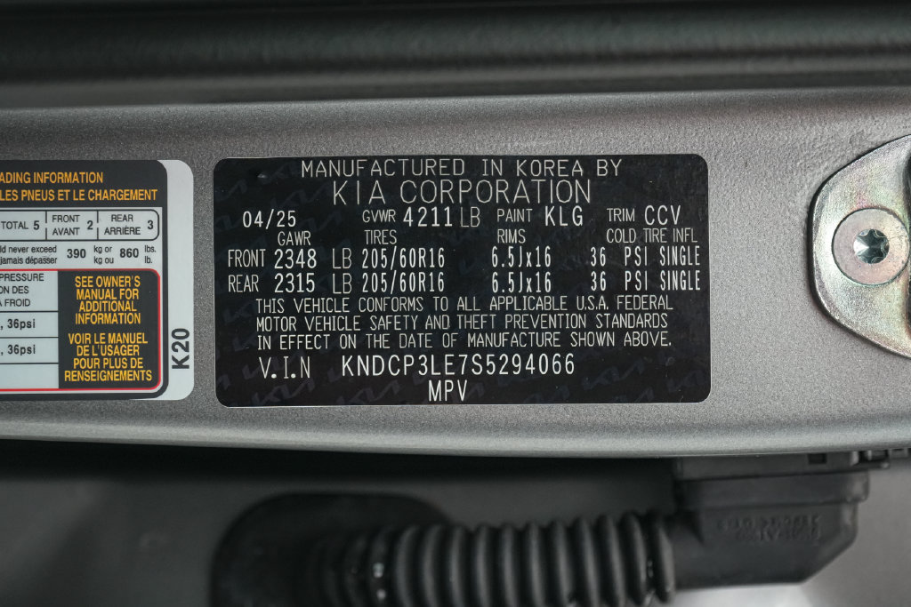 Used 2025 Kia Niro LX FWD image 23