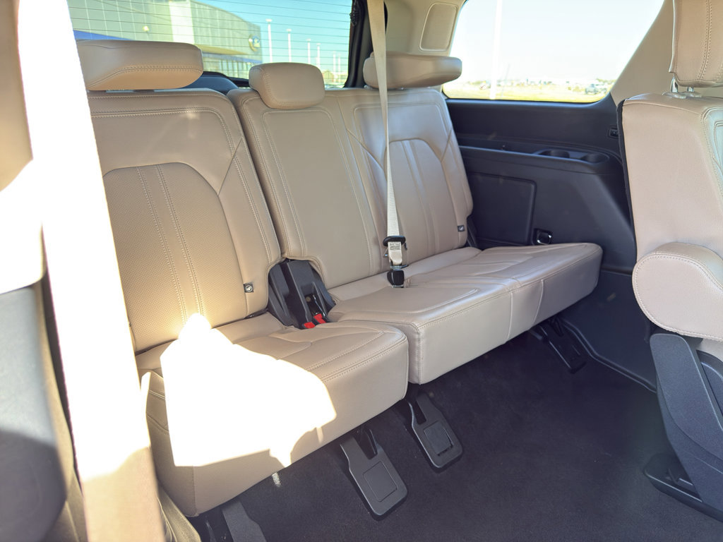 Certified 2023 Ford Expedition Limited image 16