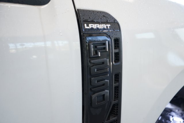 Certified 2024 Ford F250 Lariat w/ Lariat Ultimate Package AWD/4WD image 15