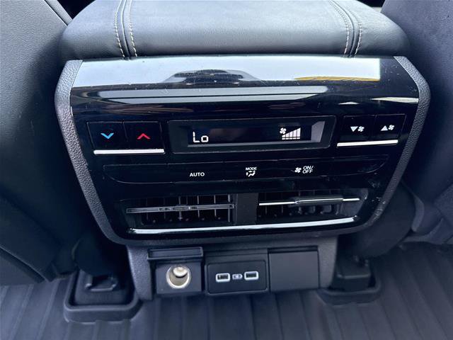 Used 2023 Acura MDX FWD w/ Technology Package image 7