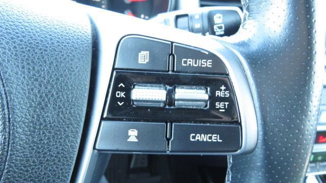 Used 2019 Kia Sorento SX image 23