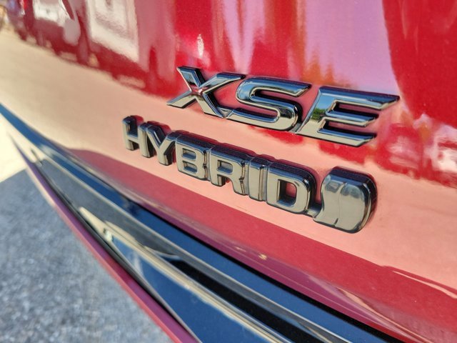 Used 2022 Toyota Sienna XSE image 13