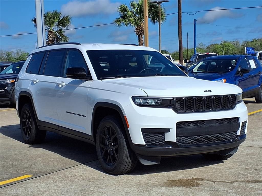 Used 2024 Jeep Grand Cherokee L Laredo image 7