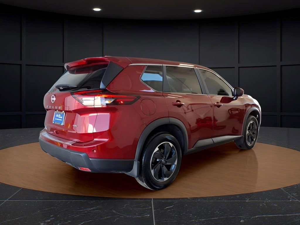 Used 2026 Nissan Rogue SV w/ Cold Weather Package AWD/4WD image 6