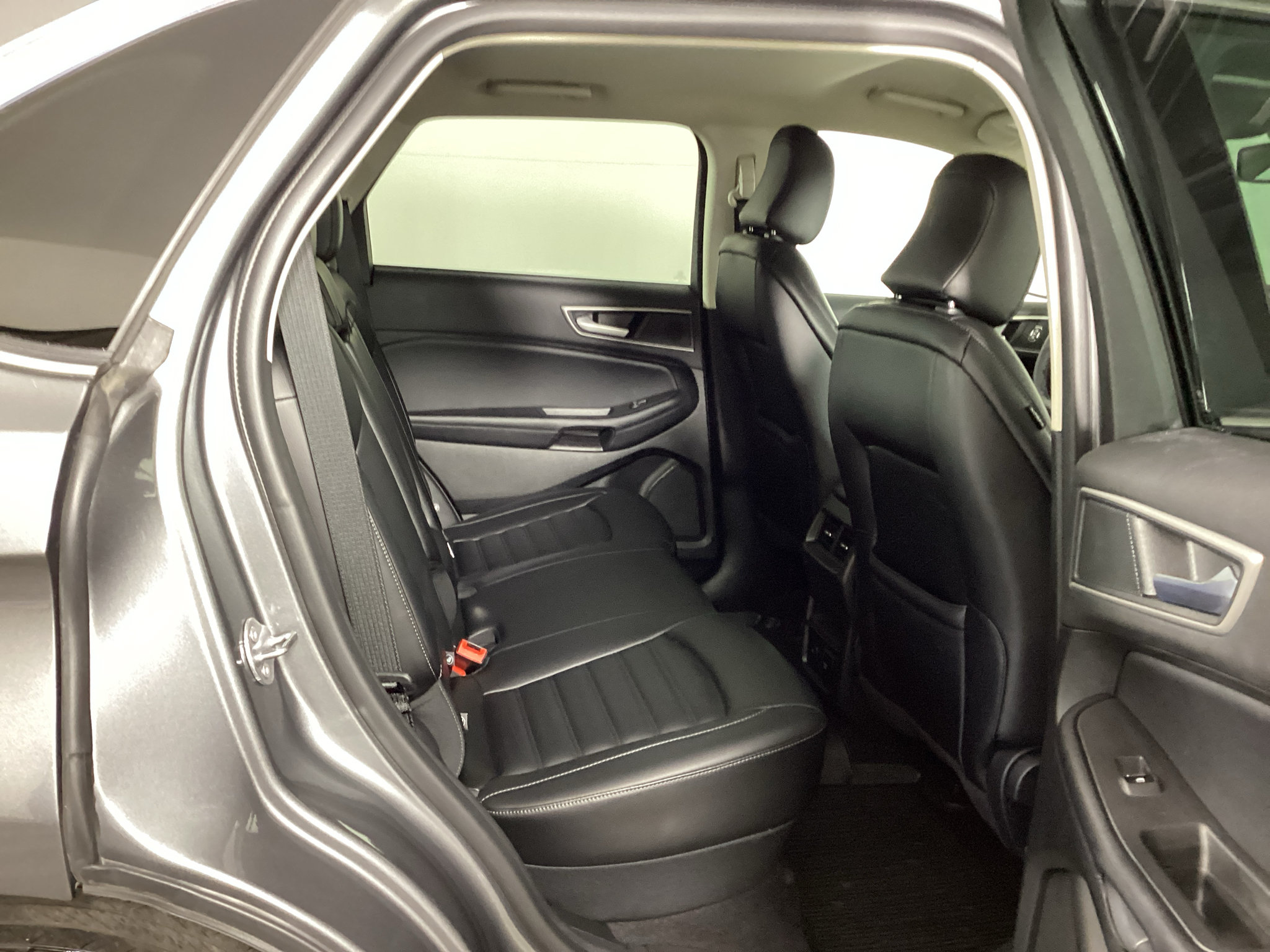Certified 2024 Ford Edge SEL w/ Convenience Package AWD/4WD image 12