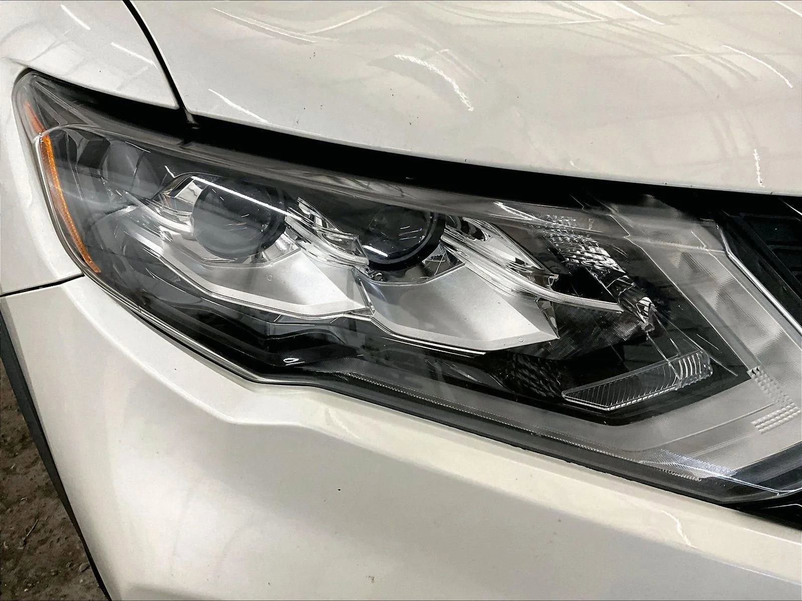 Used 2019 Nissan Rogue SL w/ Premium Package AWD/4WD image 27