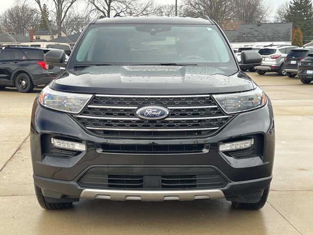 Certified 2023 Ford Explorer XLT w/ Equipment Group 202A image 8