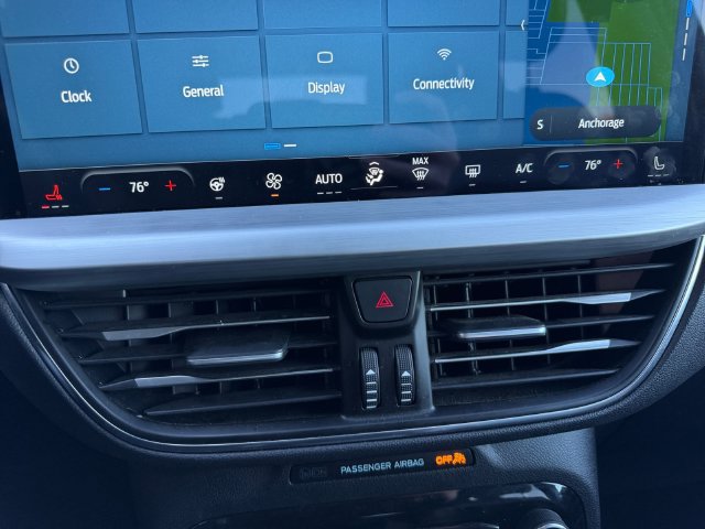 Certified 2025 Ford Escape Platinum AWD/4WD image 17