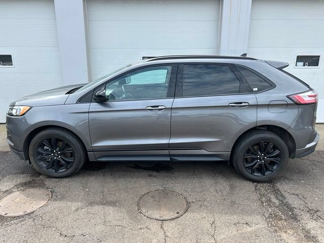 Certified 2024 Ford Edge SE w/ Black Appearance Package AWD/4WD image 3