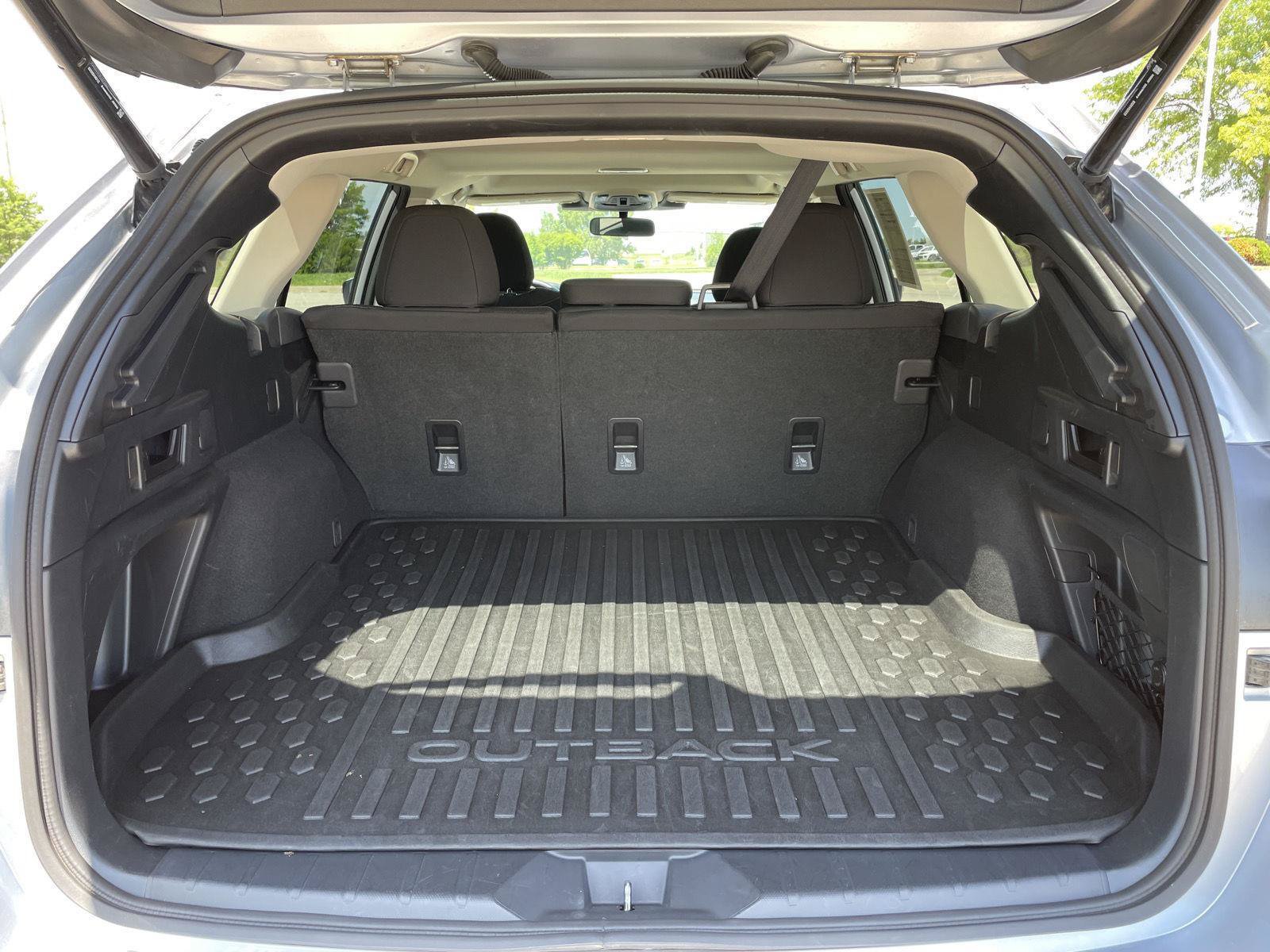 Used 2025 Subaru Outback Premium AWD/4WD image 35