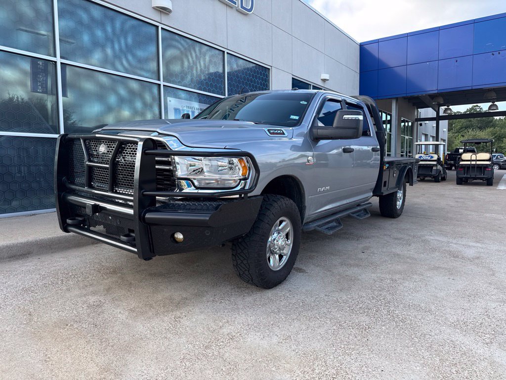 Used 2023 RAM 3500 Big Horn w/ Level 1 Equipment Group AWD/4WD image 4