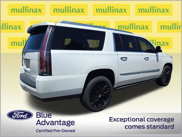 Used 2019 Cadillac Escalade ESV Premium Luxury AWD/4WD image 3