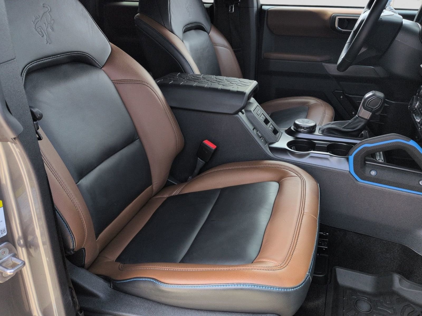 Certified 2023 Ford Bronco Outer Banks w/ Sasquatch Package image 27