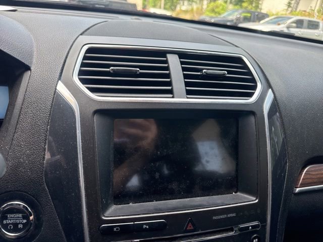 Certified 2018 Ford Explorer Limited FWD image 22