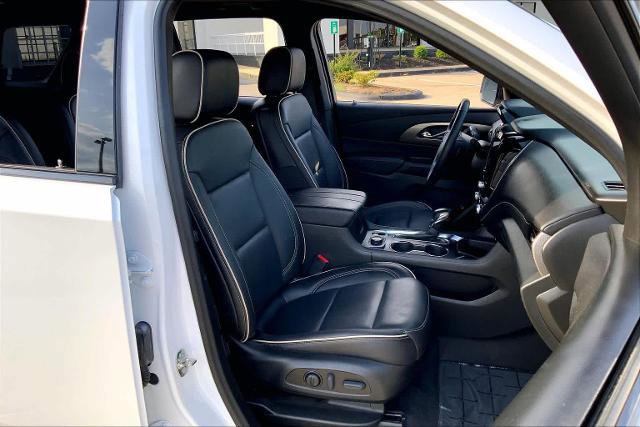 Used 2023 Chevrolet Traverse Premier w/ Redline Edition image 11