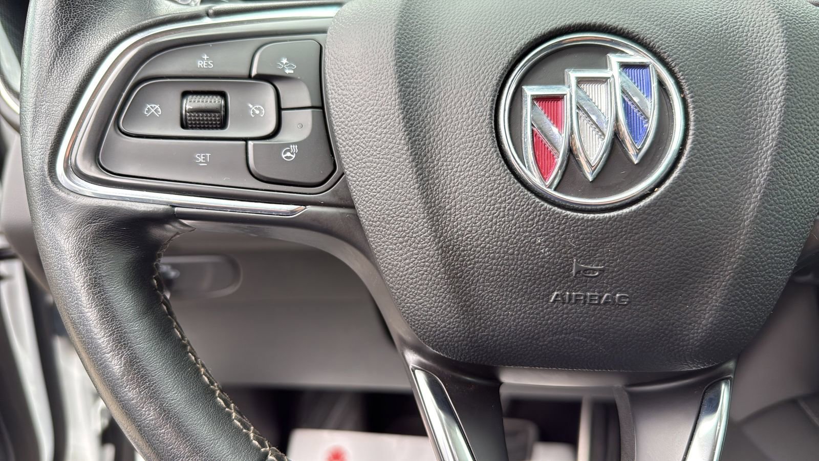 Used 2023 Buick Envision Preferred FWD image 16
