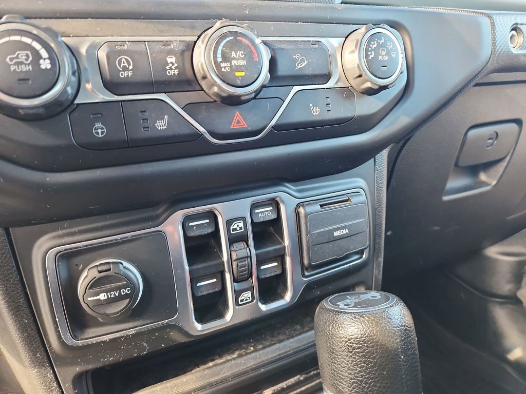 Used 2018 Jeep Wrangler Unlimited Sport S image 19