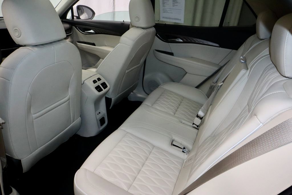 Used 2023 Buick Envision Avenir AWD/4WD image 22