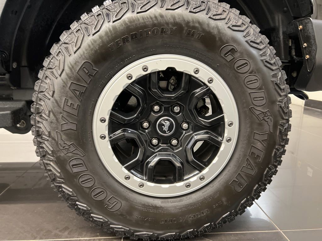 Certified 2022 Ford Bronco Outer Banks w/ Sasquatch Package AWD/4WD image 7