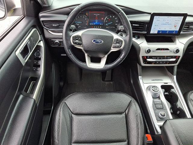 Certified 2020 Ford Explorer XLT w/ Equipment Group 202A image 13