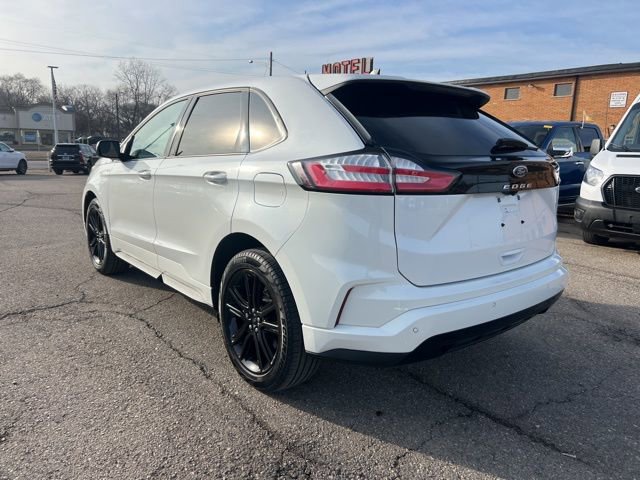 Certified 2024 Ford Edge ST-Line image 4