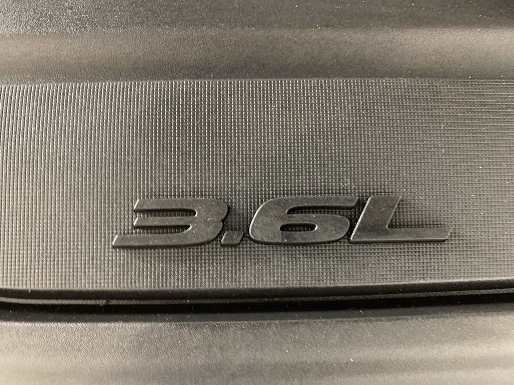 Used 2020 Chrysler Pacifica Touring w/ Advanced Safetytec Group FWD image 42