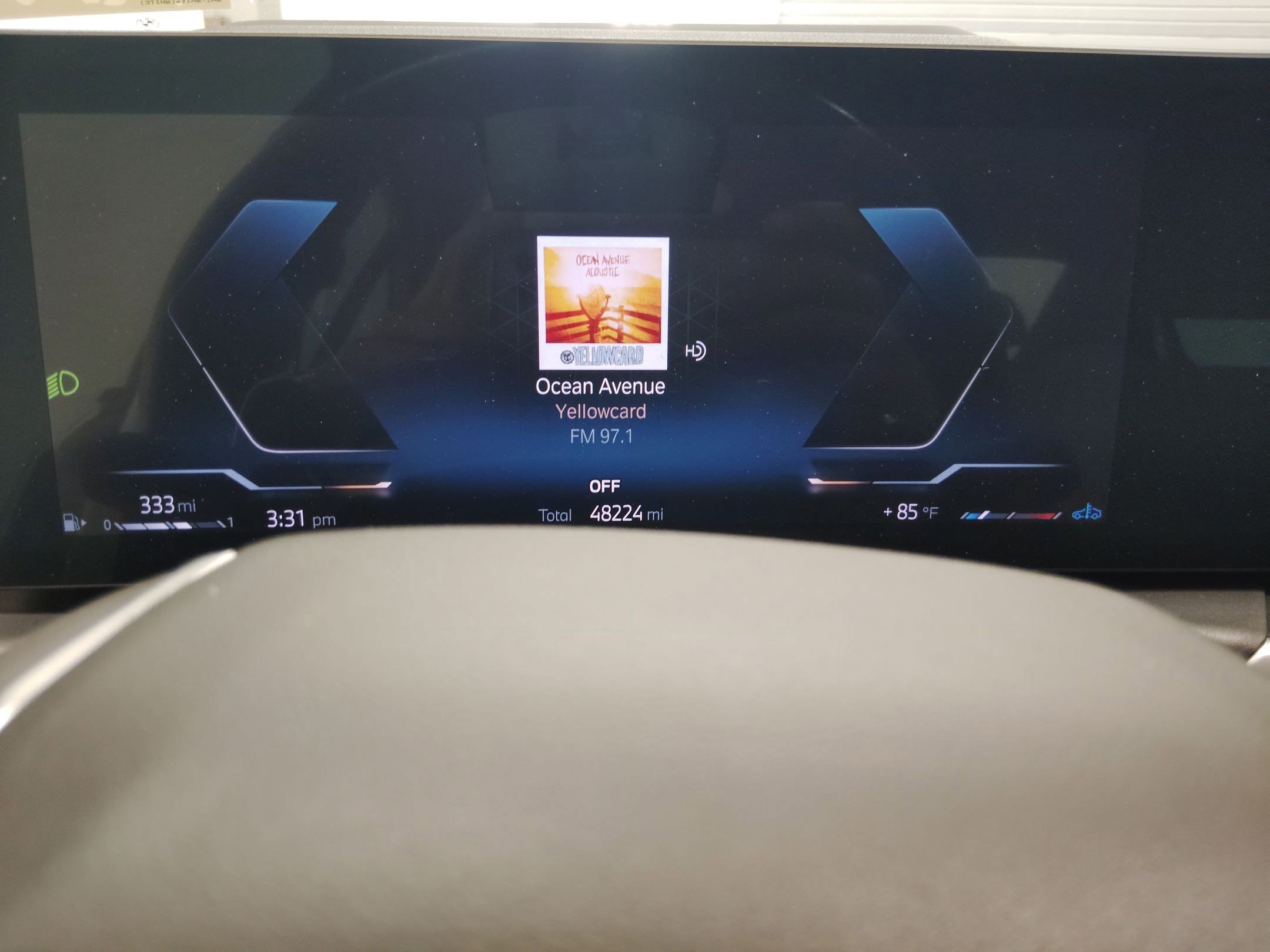 Used 2023 BMW 330i Sedan w/ Premium Package image 15